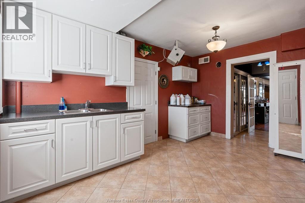 2558 Howard, Windsor, Ontario  N8X 3W2 - Photo 10 - 26018062
