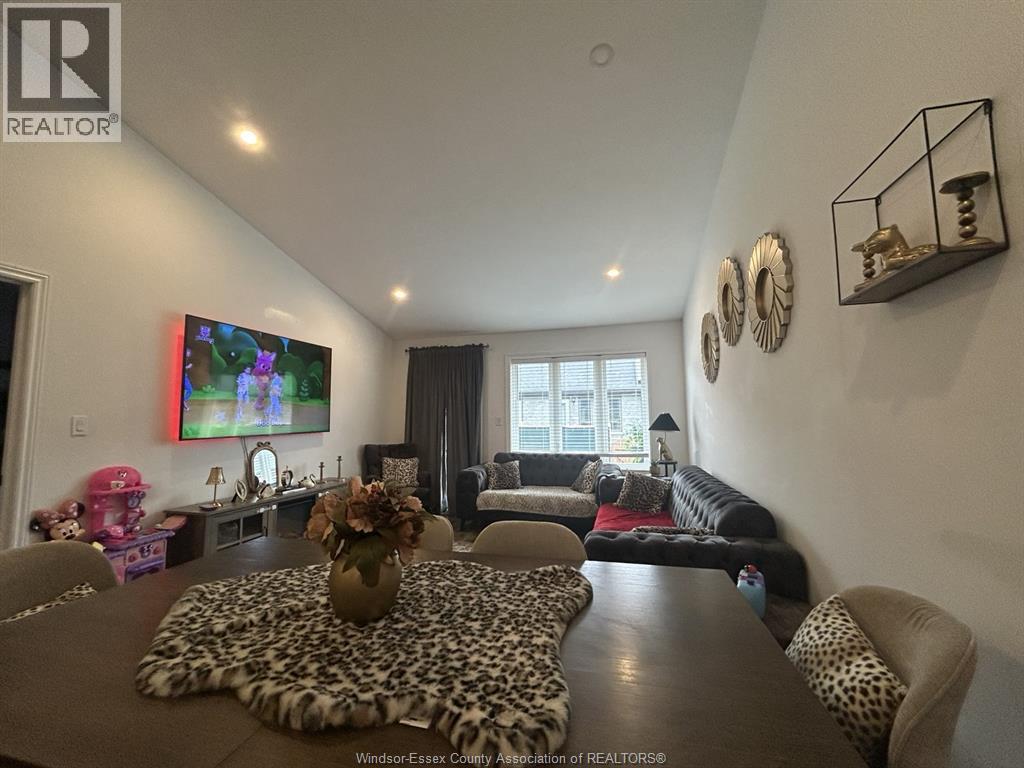 3639 Hallee Crescent, Windsor, Ontario  N8W 0B2 - Photo 3 - 26018060