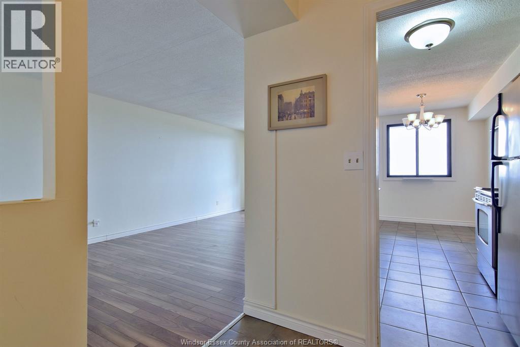 150 Park West Unit# 1812, Windsor, Ontario  N9G 2M6 - Photo 5 - 26018053
