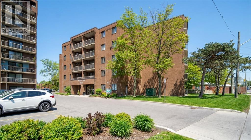 3950 Wyandotte Street Unit# 105, Windsor, Ontario  N8Y 1G5 - Photo 2 - 26018072