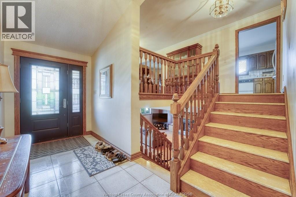 1030 Dandurand Court, Windsor, Ontario  N9E 4K5 - Photo 6 - 26018080