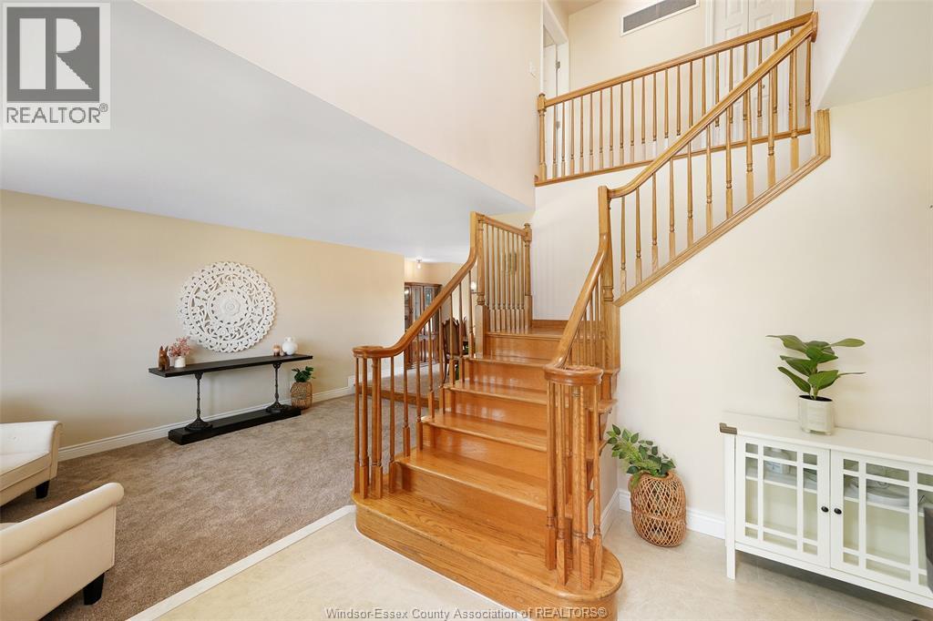 240 Gary Avenue, Lasalle, Ontario  N9J 1V2 - Photo 7 - 26018076
