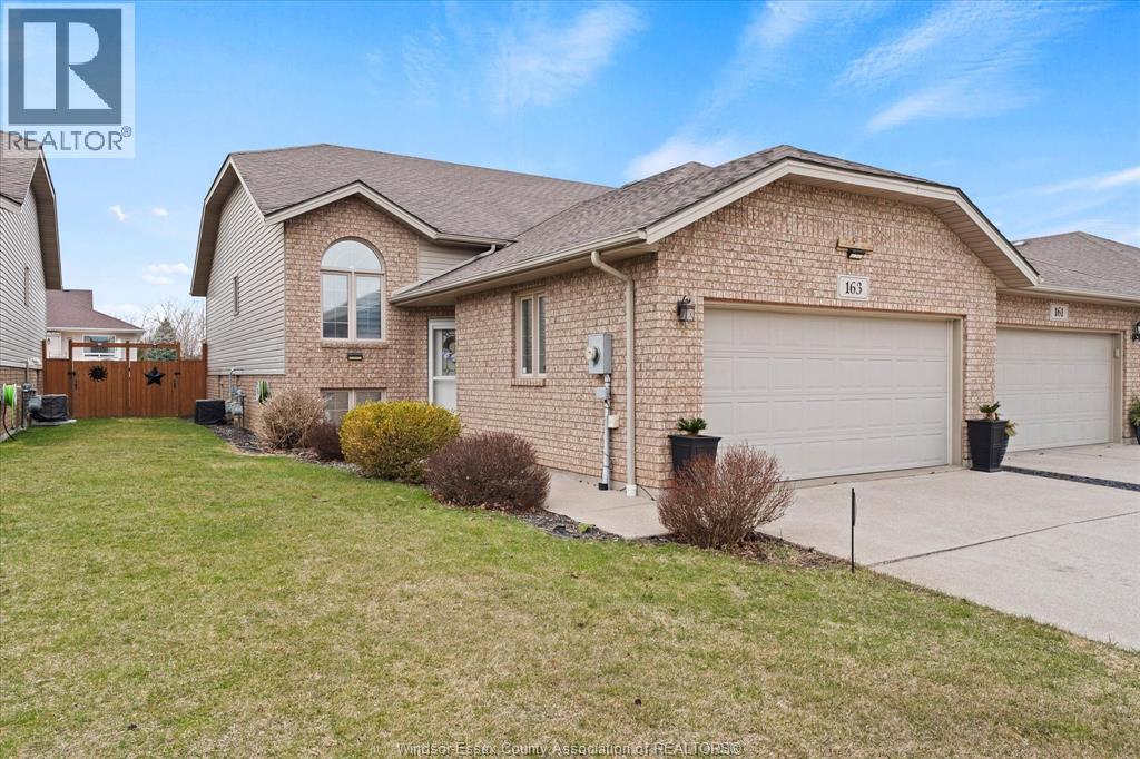 163 Antonio Court, Leamington, Ontario  N8H 5P5 - Photo 2 - 26018089