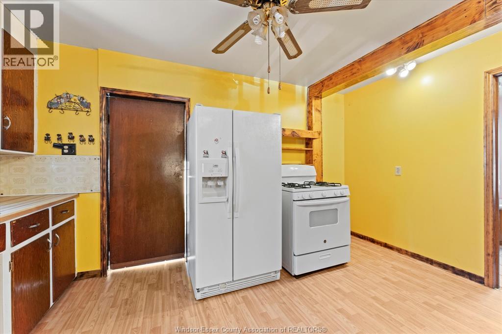 678 Capitol Street, Windsor, Ontario  N8X 3G1 - Photo 11 - 26018101