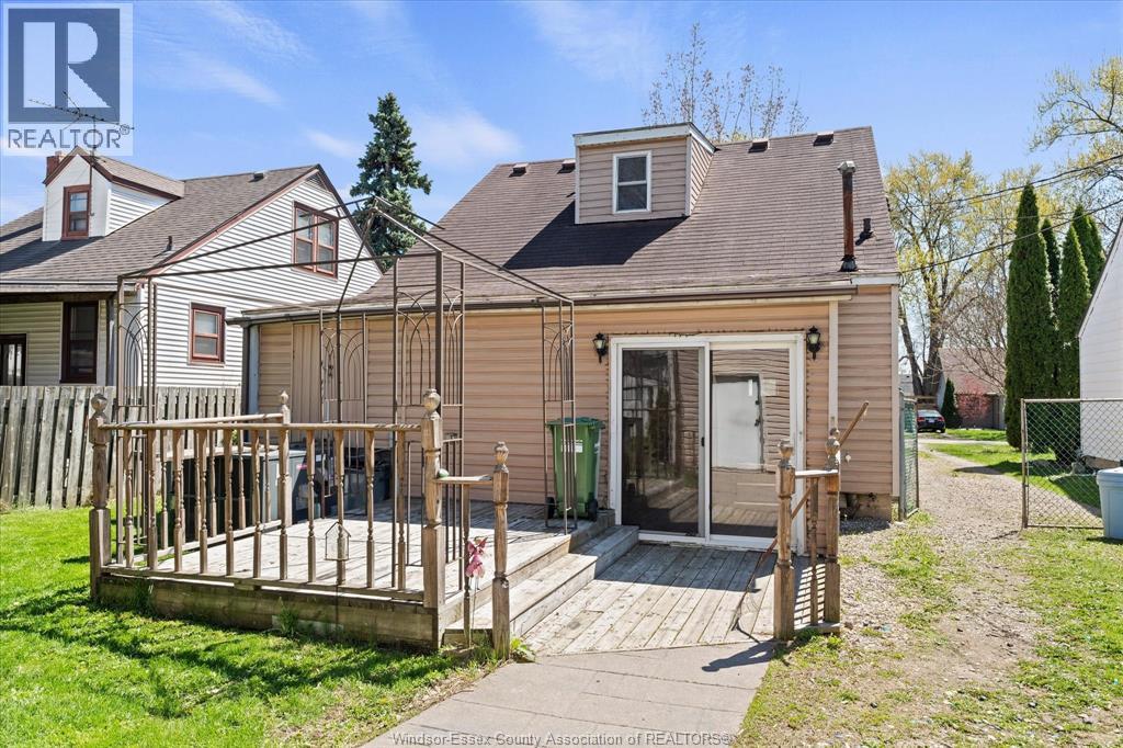 678 Capitol Street, Windsor, Ontario  N8X 3G1 - Photo 29 - 26018101
