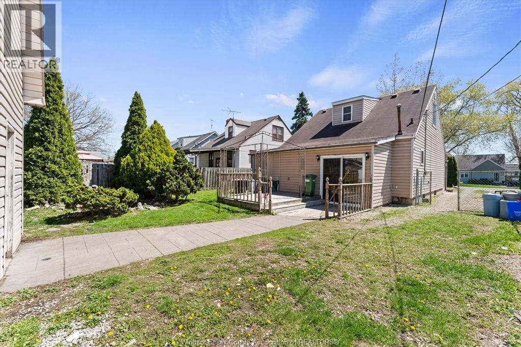 678 Capitol Street, Windsor, Ontario  N8X 3G1 - Photo 30 - 26018101