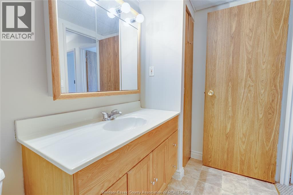 3355 Sandwich Street Unit# 104, Windsor, Ontario  N9C 1B2 - Photo 23 - 26018093