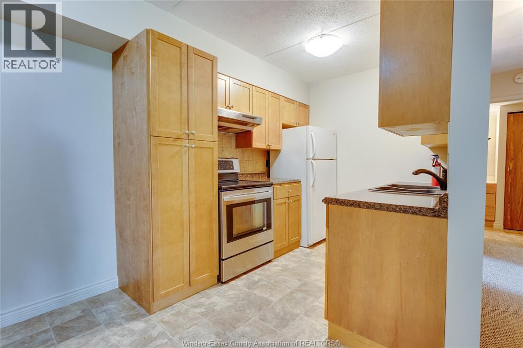3355 Sandwich Street Unit# 104, Windsor, Ontario  N9C 1B2 - Photo 9 - 26018093