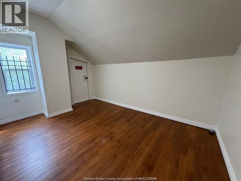 454 Crawford, Windsor, Ontario  N9A 5C4 - Photo 12 - 26018025
