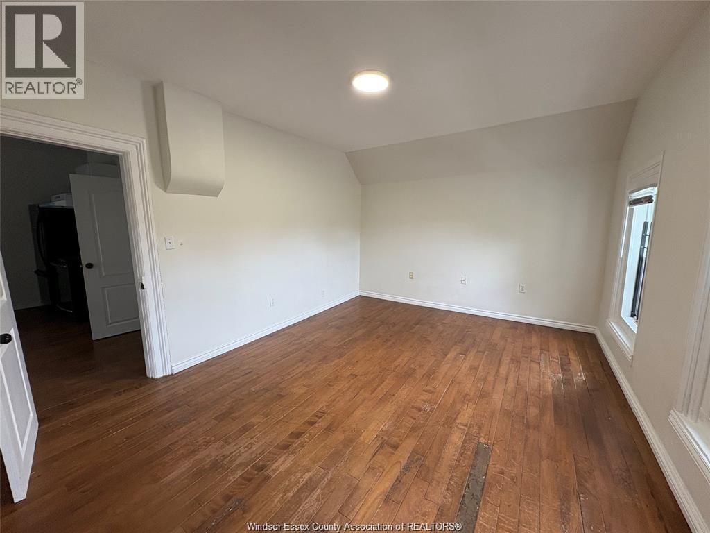 454 Crawford, Windsor, Ontario  N9A 5C4 - Photo 4 - 26018025