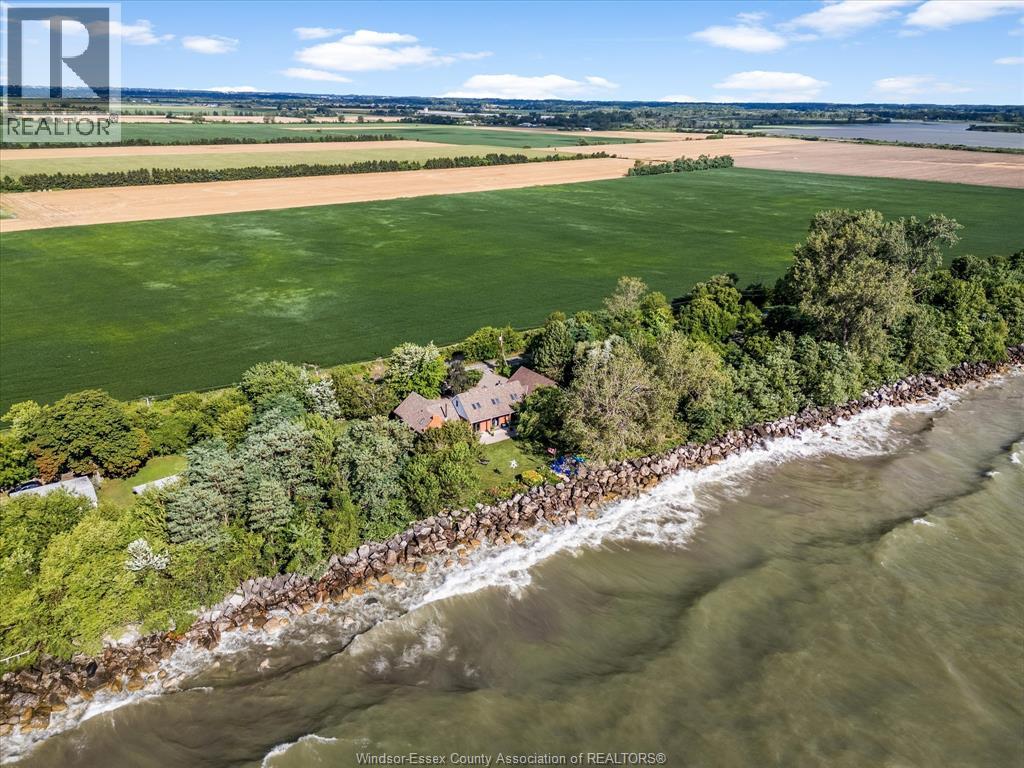 266 East Beach Road, Leamington, Ontario  N8H 3V7 - Photo 4 - 26018057