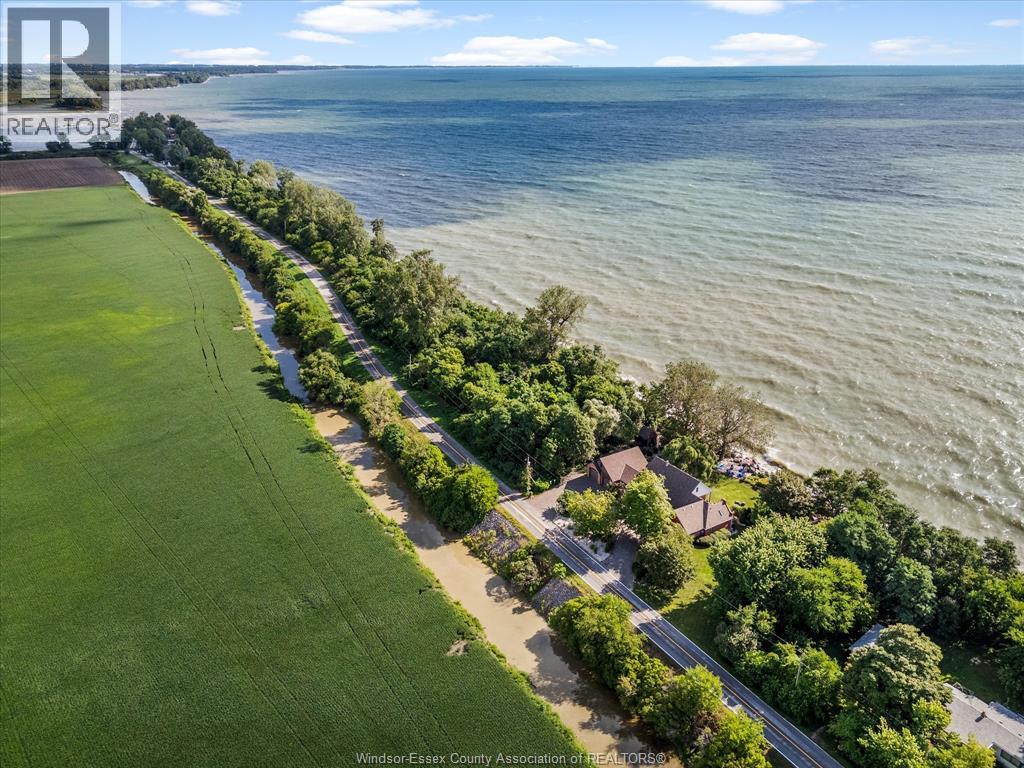 266 East Beach Road, Leamington, Ontario  N8H 3V7 - Photo 6 - 26018057