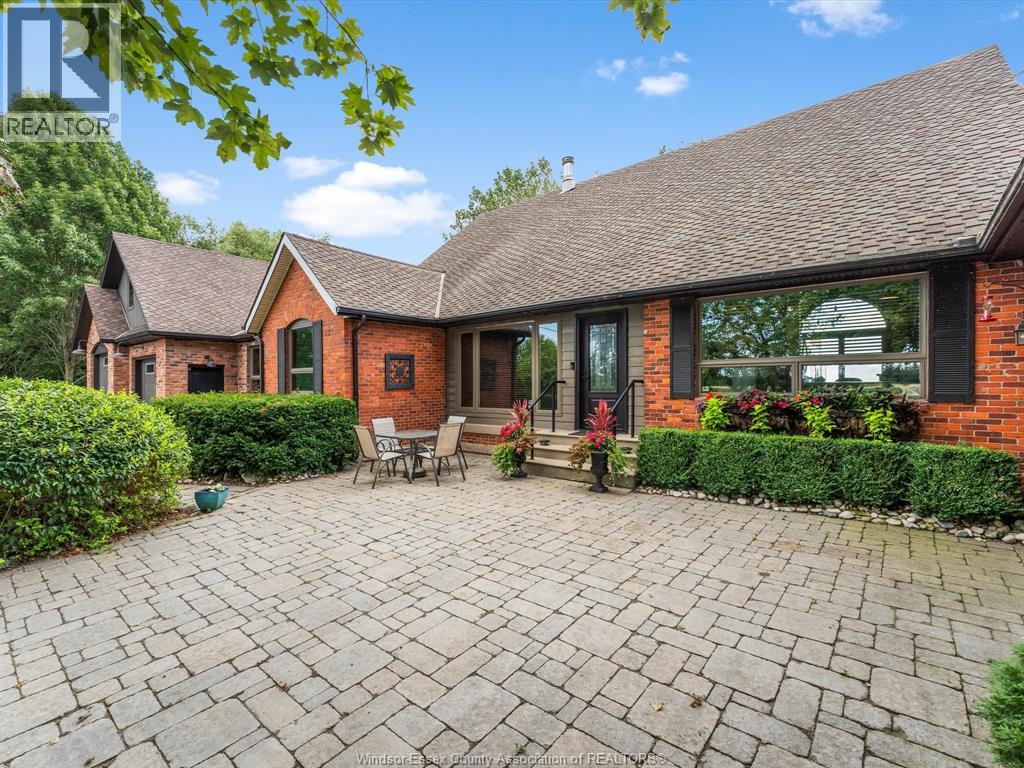 266 East Beach Road, Leamington, Ontario  N8H 3V7 - Photo 8 - 26018057
