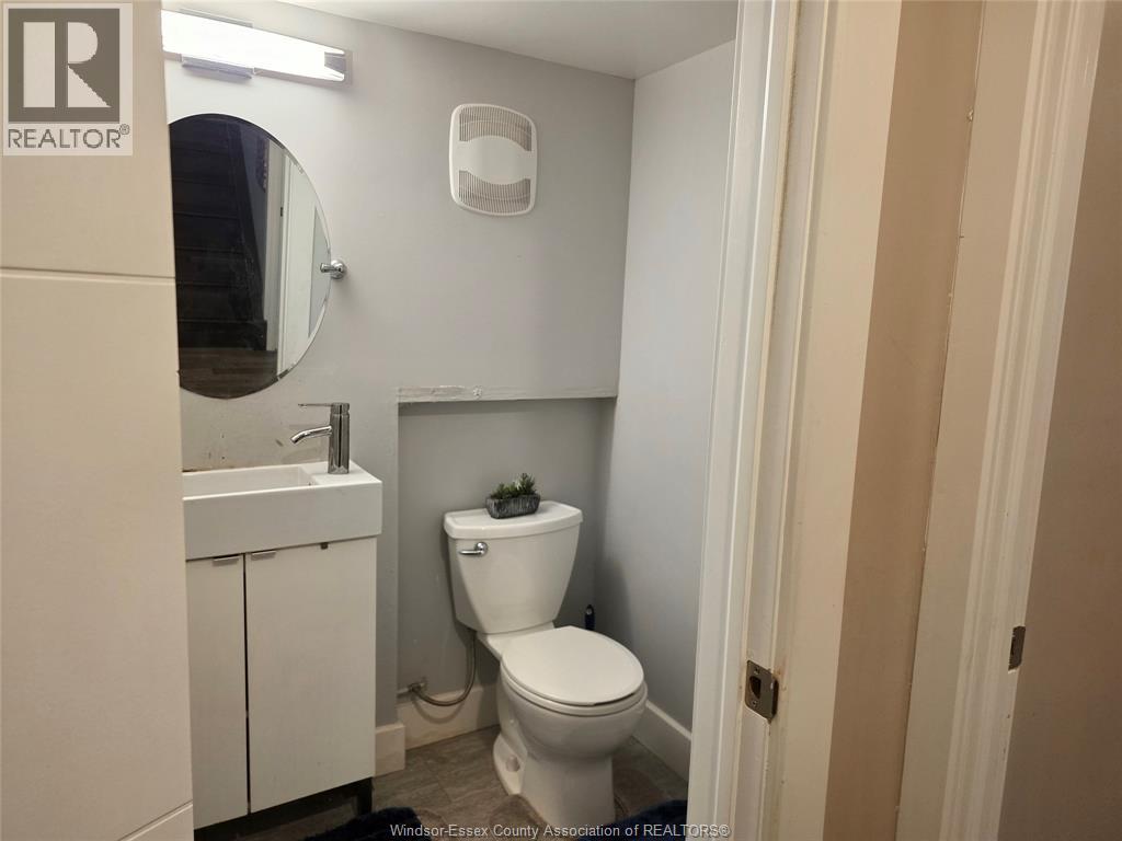 9978 Forest Glade Court Unit# 5, Windsor, Ontario  N8R 2B9 - Photo 10 - 26018136