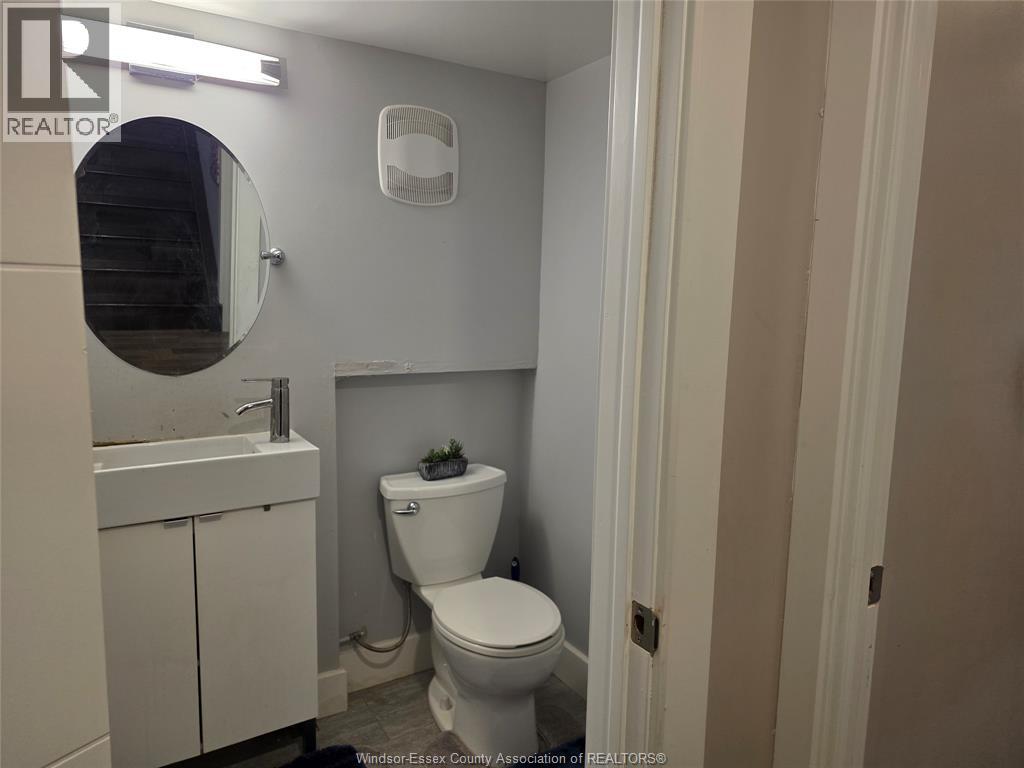 9978 Forest Glade Court Unit# 5, Windsor, Ontario  N8R 2B9 - Photo 11 - 26018136
