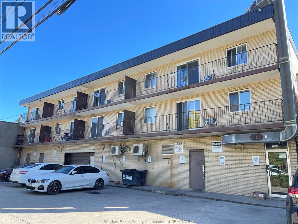 2136 Wyandotte Street West Unit# 21, Windsor, Ontario  N9B 1J9 - Photo 2 - 26018142