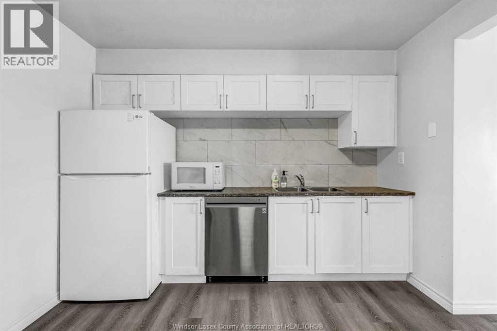 2136 Wyandotte Street West Unit# 32, Windsor, Ontario  N9B 1J9 - Photo 11 - 26018138