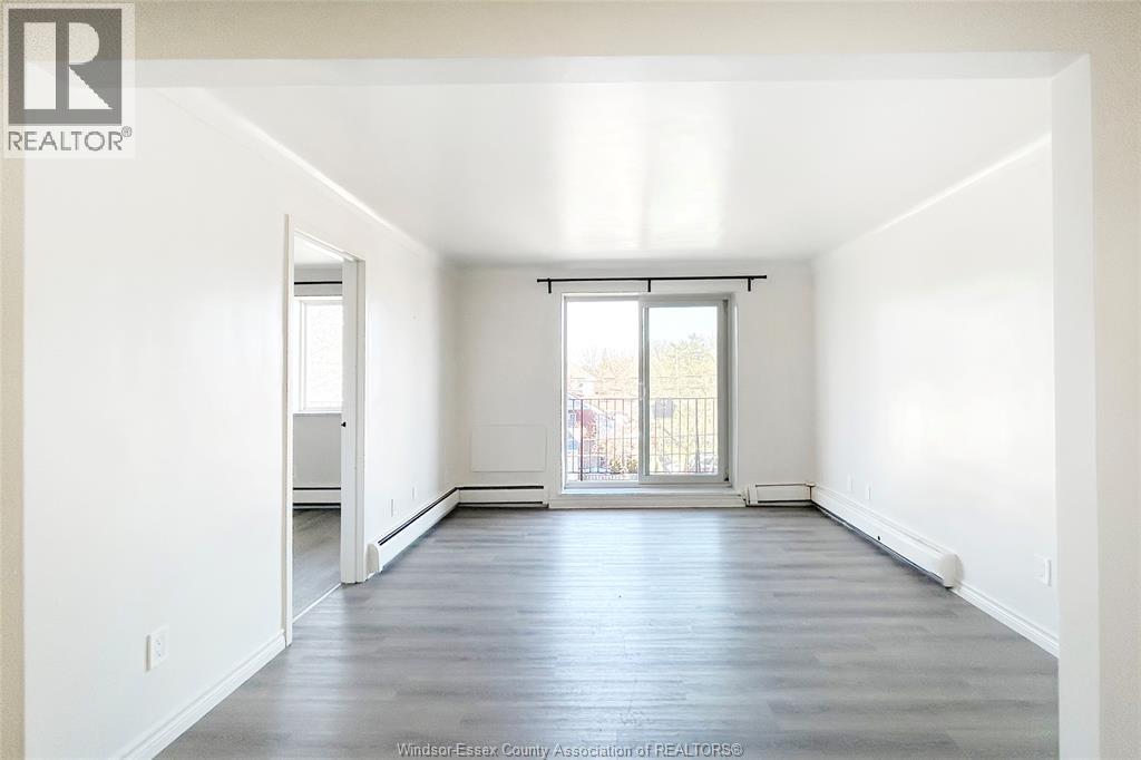 2136 Wyandotte Street West Unit# 32, Windsor, Ontario  N9B 1J9 - Photo 5 - 26018138