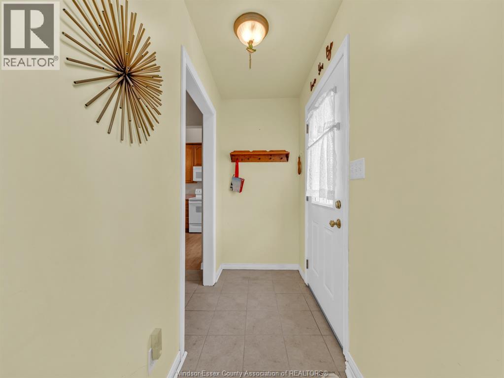 545 Lakeview, Essex, Ontario  N0R 1G0 - Photo 10 - 26018134