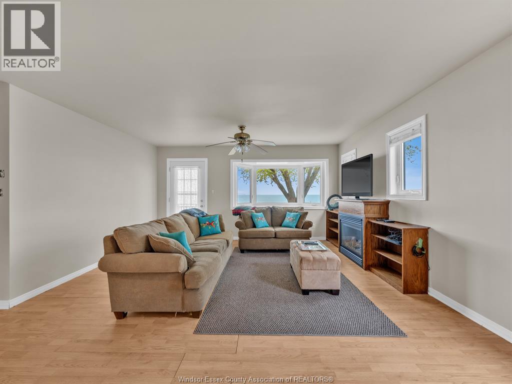 545 Lakeview, Essex, Ontario  N0R 1G0 - Photo 16 - 26018134