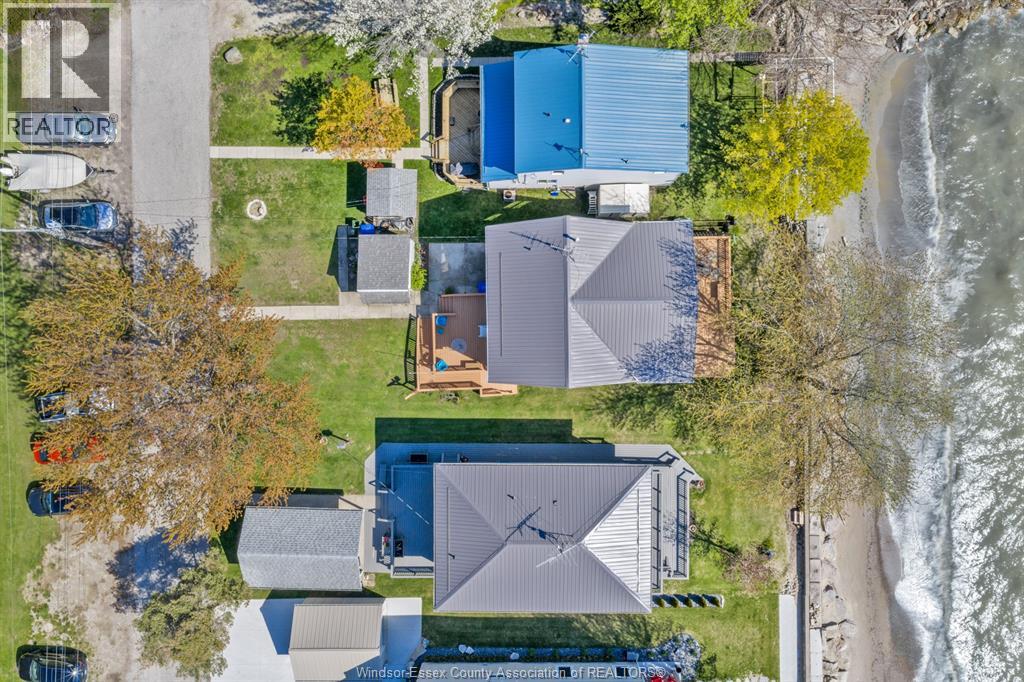 545 Lakeview, Essex, Ontario  N0R 1G0 - Photo 4 - 26018134