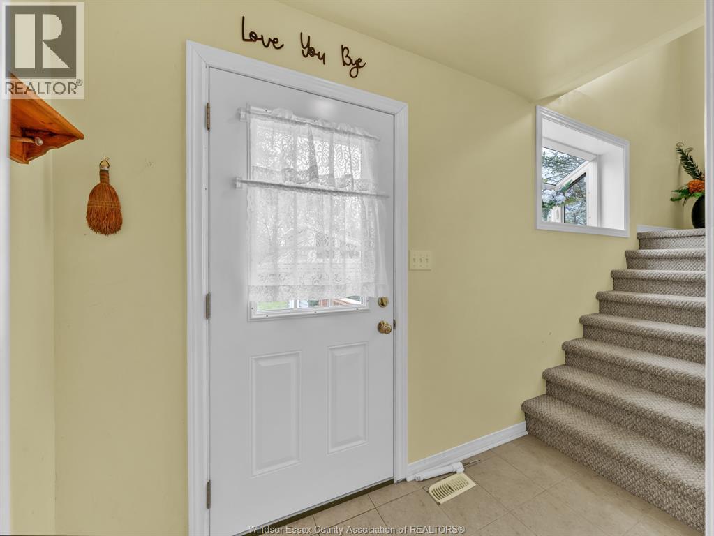 545 Lakeview, Essex, Ontario  N0R 1G0 - Photo 7 - 26018134