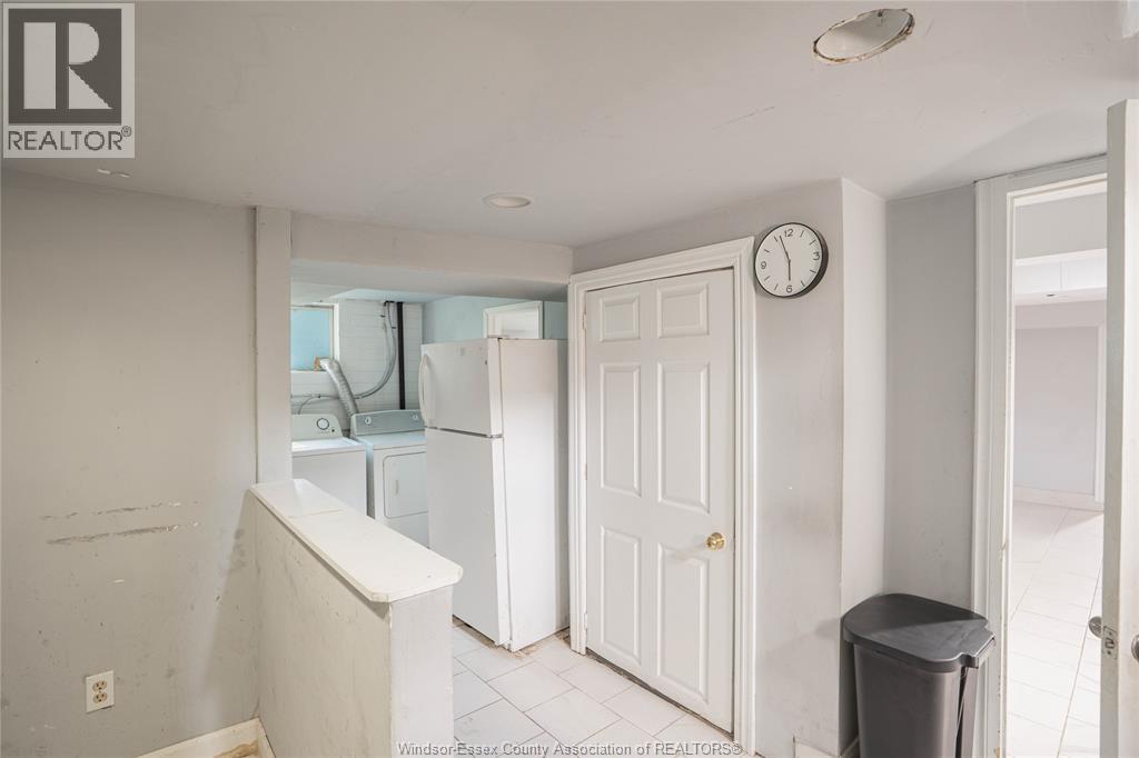 354 Curry Avenue, Windsor, Ontario  N9B 2B7 - Photo 12 - 26018156