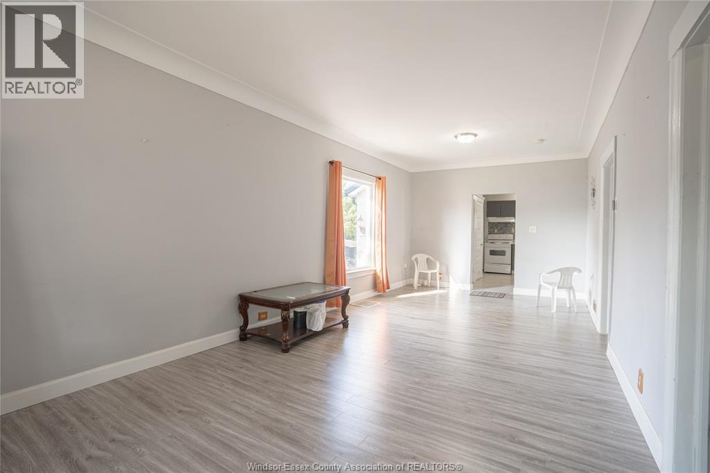 354 Curry Avenue, Windsor, Ontario  N9B 2B7 - Photo 3 - 26018156