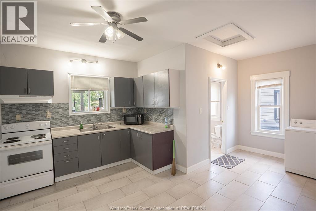 354 Curry Avenue, Windsor, Ontario  N9B 2B7 - Photo 5 - 26018156