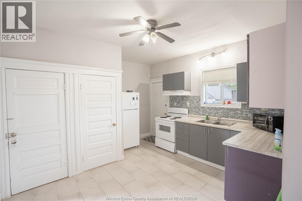354 Curry Avenue, Windsor, Ontario  N9B 2B7 - Photo 6 - 26018156