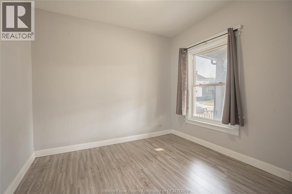 354 Curry Avenue, Windsor, Ontario  N9B 2B7 - Photo 8 - 26018156