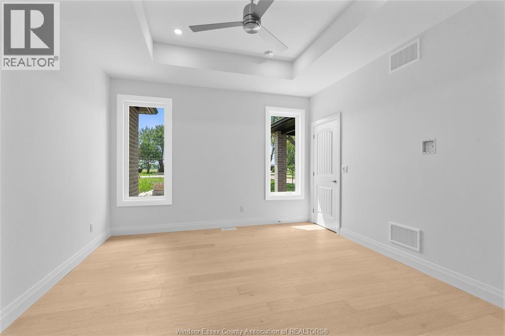 3315 Tullio, Lasalle, Ontario  N9H 1H3 - Photo 23 - 26018151