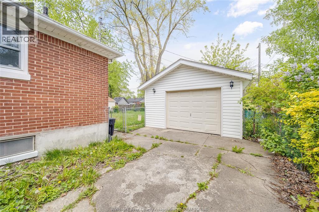 3264 Dominion Boulevard, Windsor, Ontario  N9E 2N5 - Photo 33 - 26018175