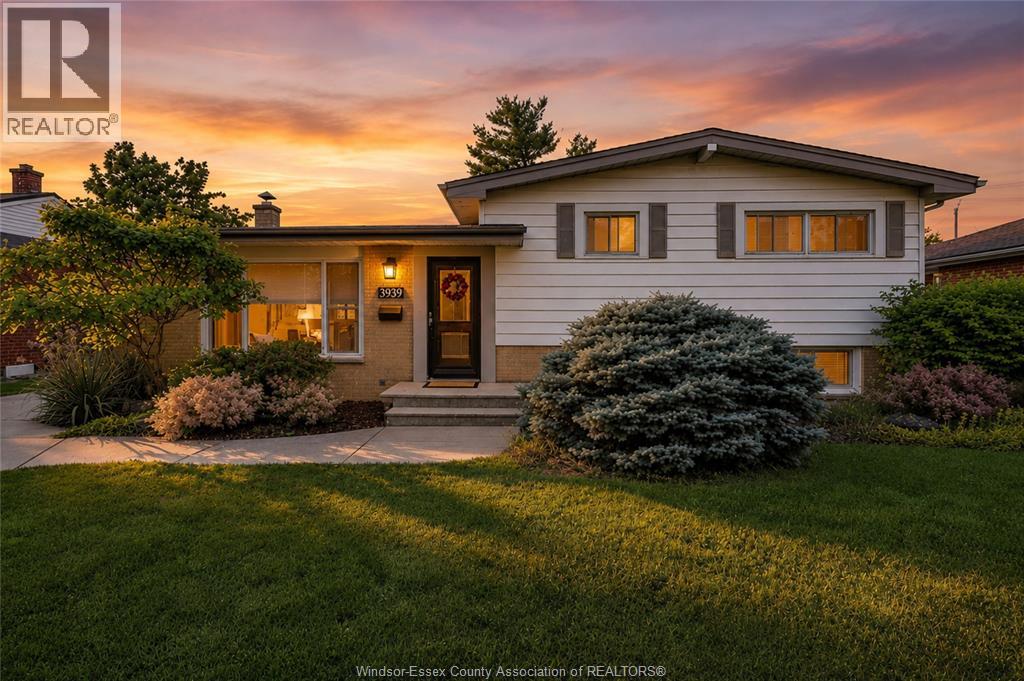 3939 LONGFELLOW, Windsor, Ontario