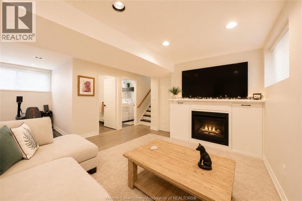 3939 Longfellow, Windsor, Ontario  N9G 2B4 - Photo 27 - 26018173