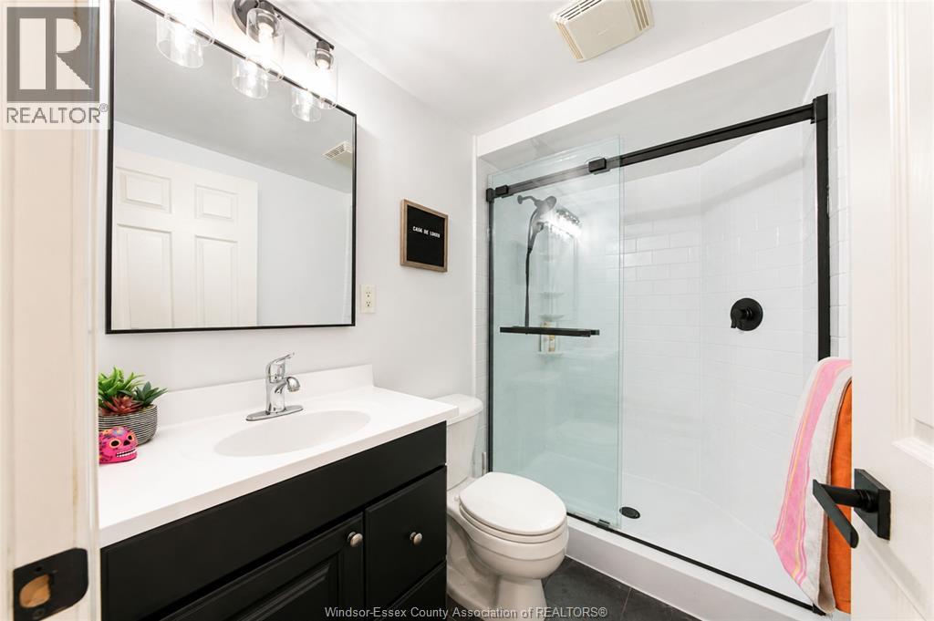 3939 Longfellow, Windsor, Ontario  N9G 2B4 - Photo 30 - 26018173
