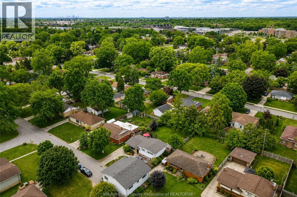 3939 Longfellow, Windsor, Ontario  N9G 2B4 - Photo 45 - 26018173