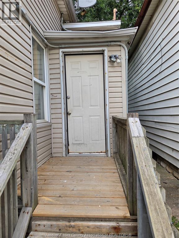 456 Elliot East, Windsor, Ontario  N9A 3R9 - Photo 2 - 26018154