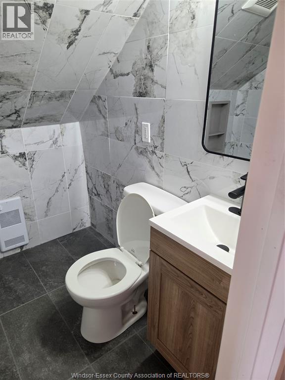 456 Elliot East, Windsor, Ontario  N9A 3R9 - Photo 9 - 26018154