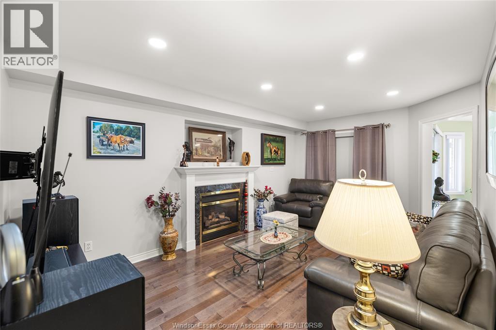 965 Greenpark, Windsor, Ontario  N8P 1J1 - Photo 4 - 26018186