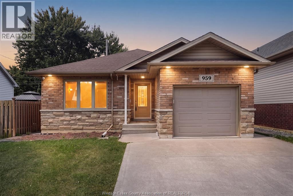 959 Prado Place, Windsor, Ontario