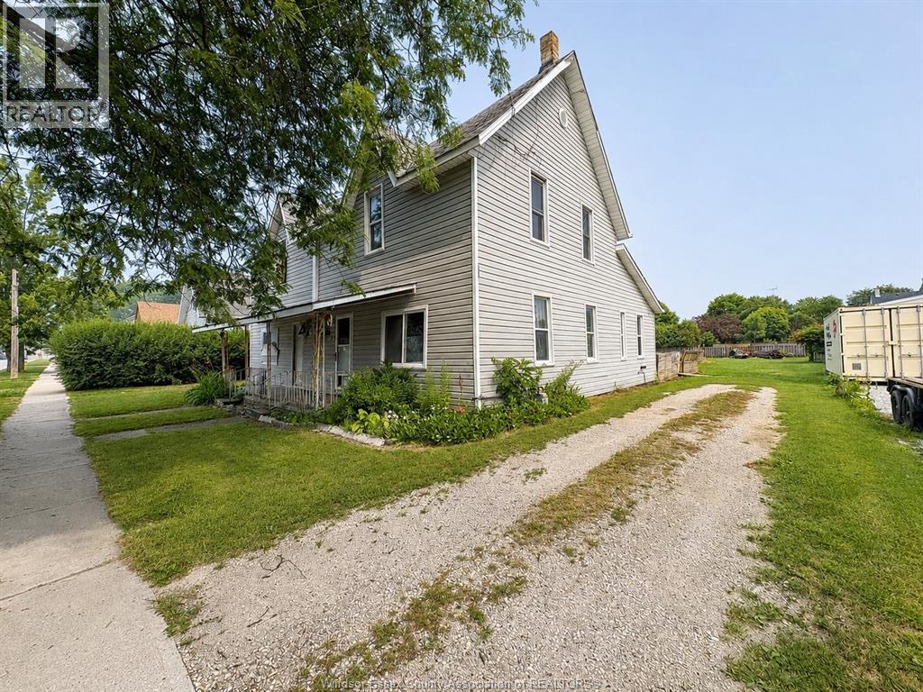 24 Young Street, Tilbury, Ontario  N0P 2L0 - Photo 1 - 26018180