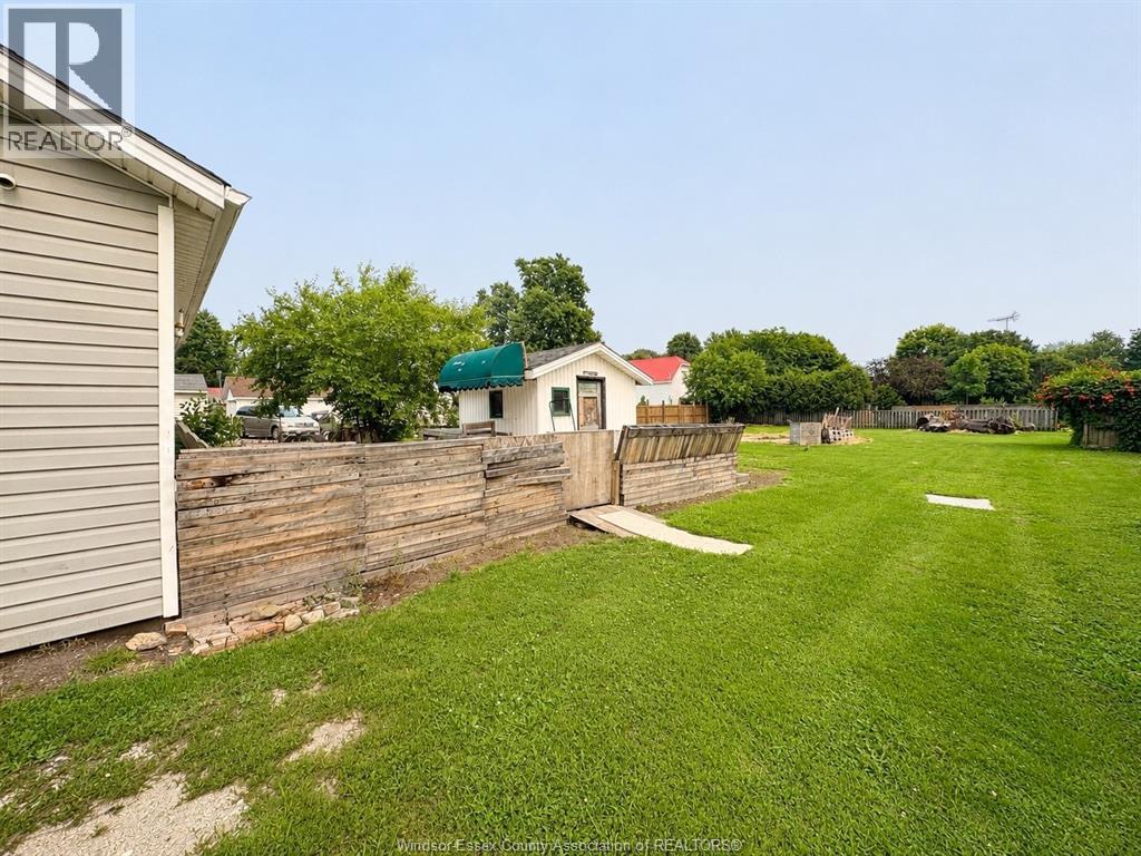 24 Young Street, Tilbury, Ontario  N0P 2L0 - Photo 5 - 26018180