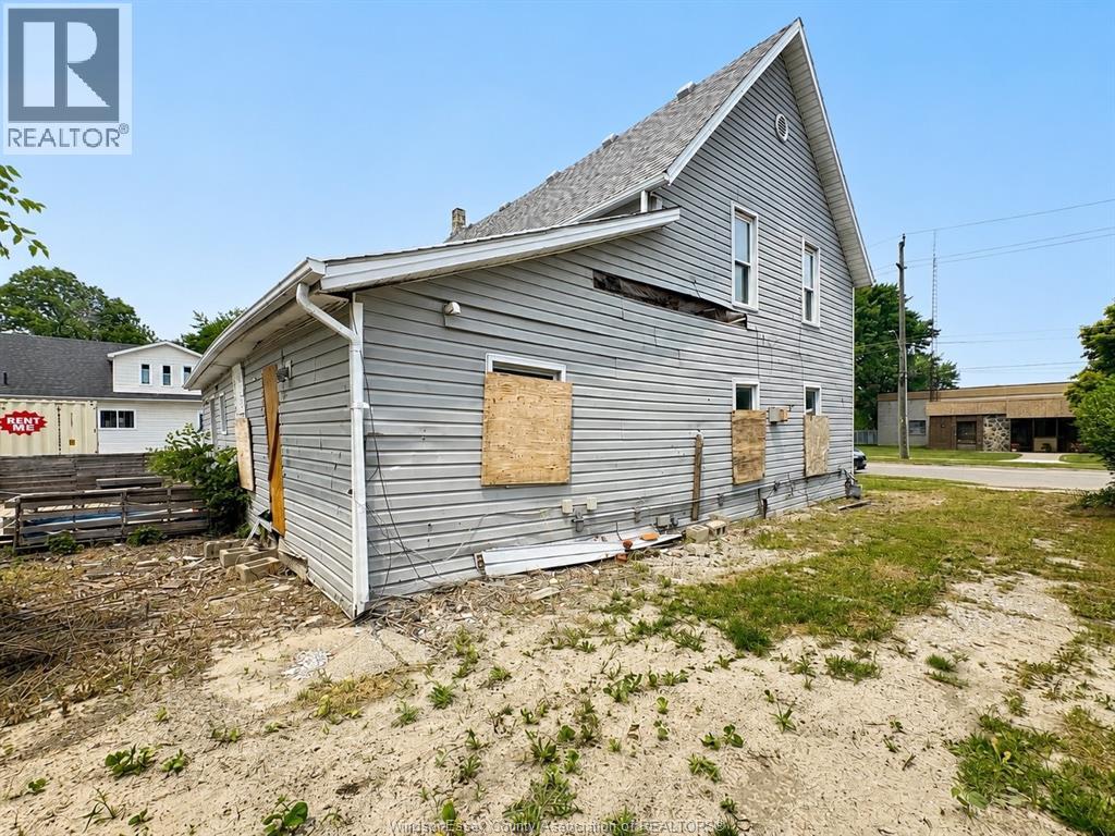 24 Young Street, Tilbury, Ontario  N0P 2L0 - Photo 8 - 26018180