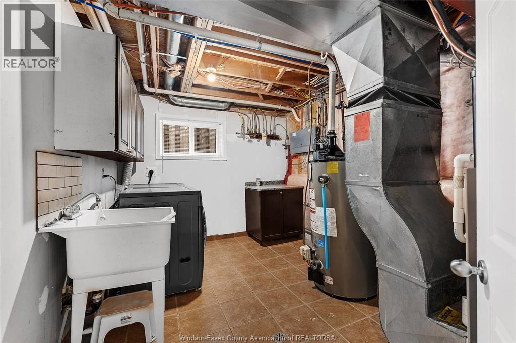 2420 Venetian Avenue, Windsor, Ontario  N8P 1W7 - Photo 31 - 26018174