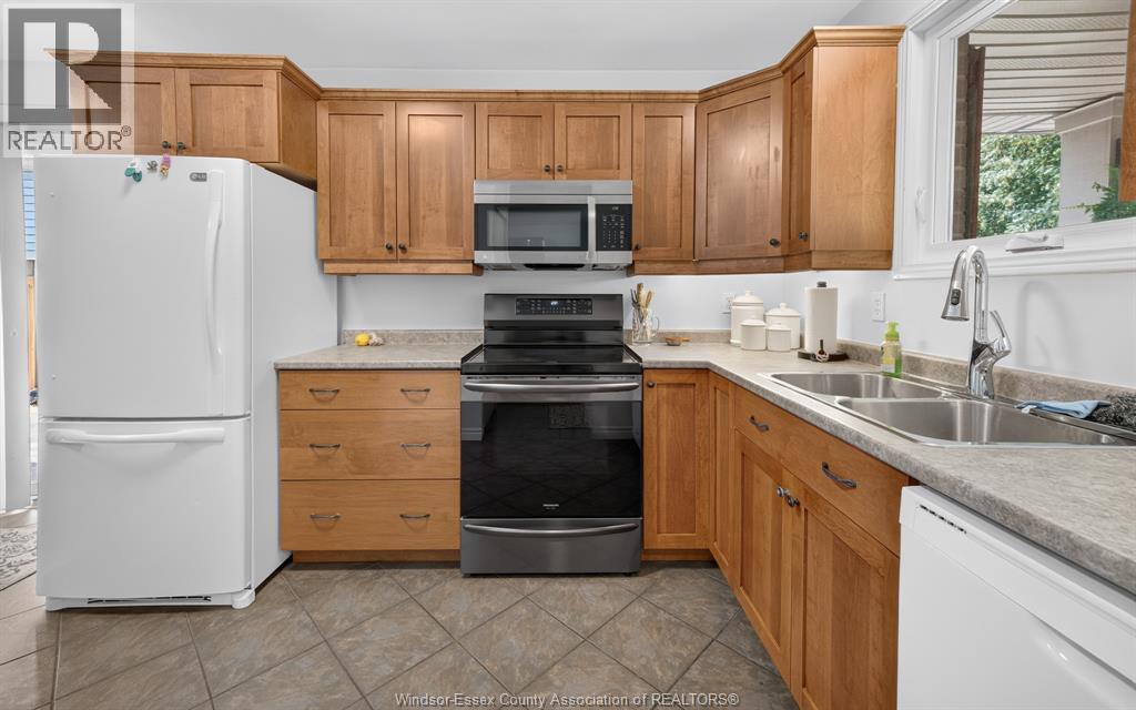 2509 Ellrose, Windsor, Ontario  N8W 5E8 - Photo 14 - 26018218