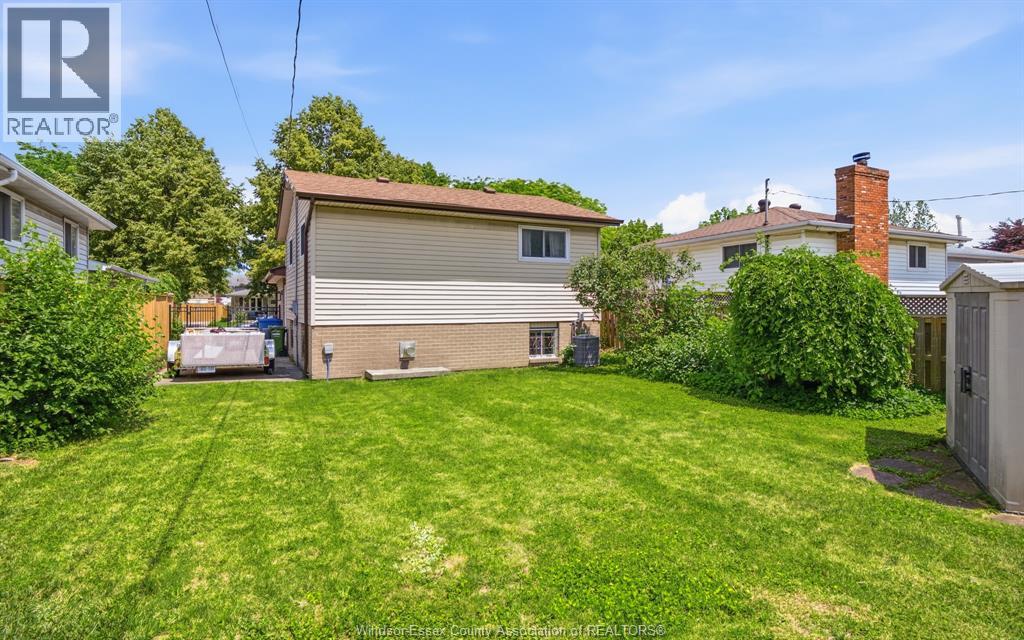 2509 Ellrose, Windsor, Ontario  N8W 5E8 - Photo 33 - 26018218