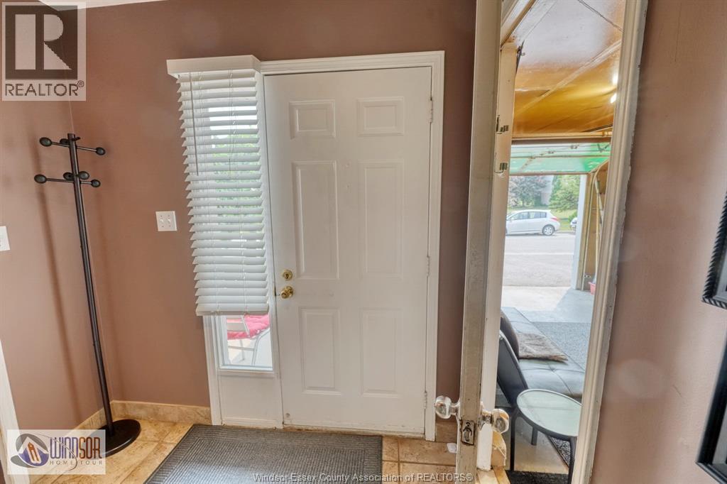 1277 Cardinal Crescent, Tecumseh, Ontario  N8N 4V1 - Photo 3 - 26018227