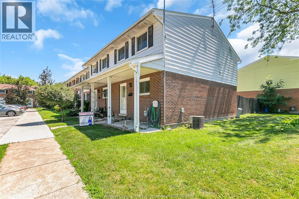 2994 Meadowbrook Lane Unit# 2, Windsor, Ontario  N8T 3G8 - Photo 2 - 26018232
