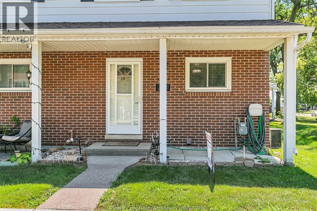 2994 Meadowbrook Lane Unit# 2, Windsor, Ontario  N8T 3G8 - Photo 3 - 26018232
